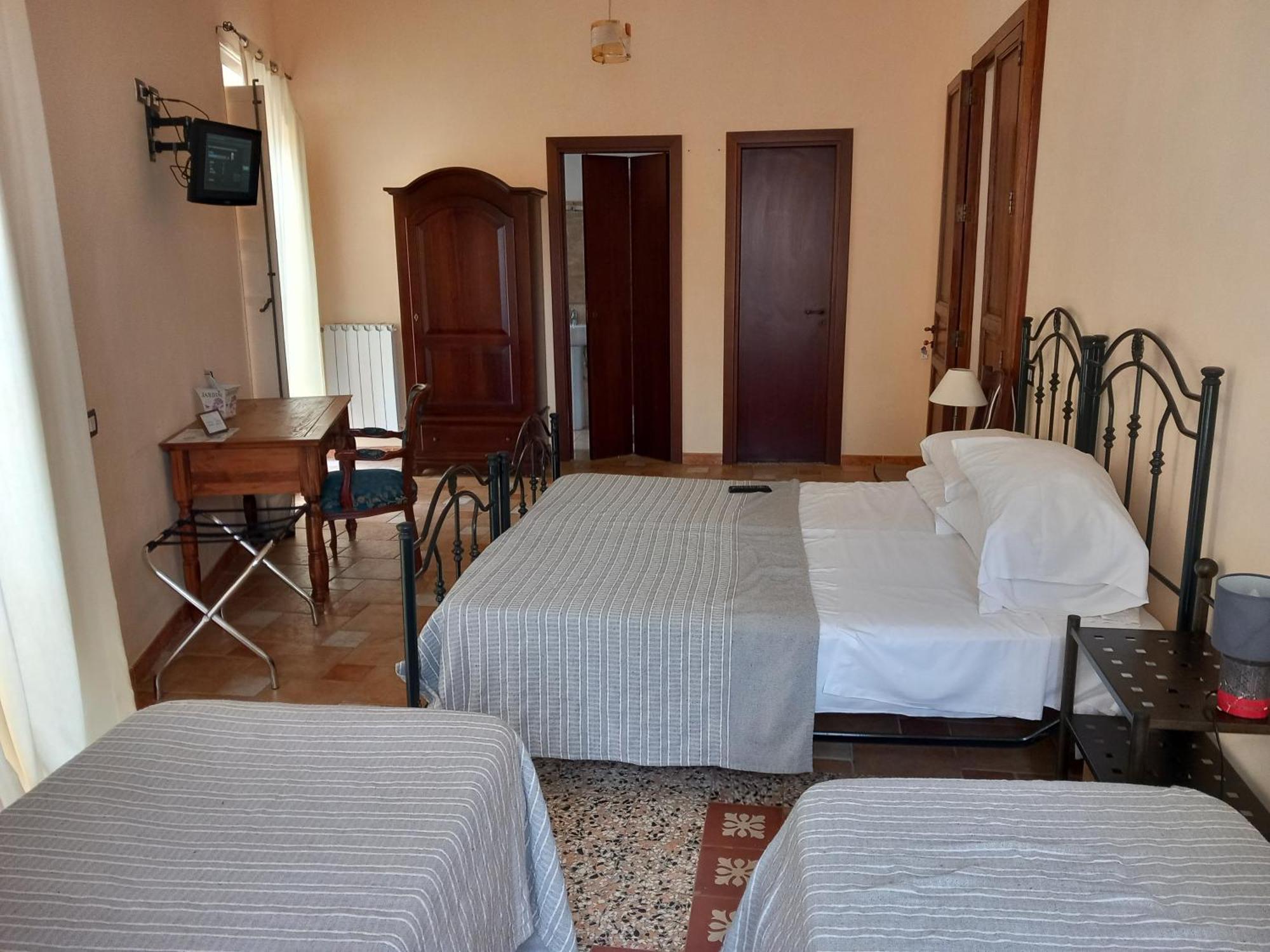 B&B Batara - "La Terrazza Del Centro" Agrigento Eksteriør billede