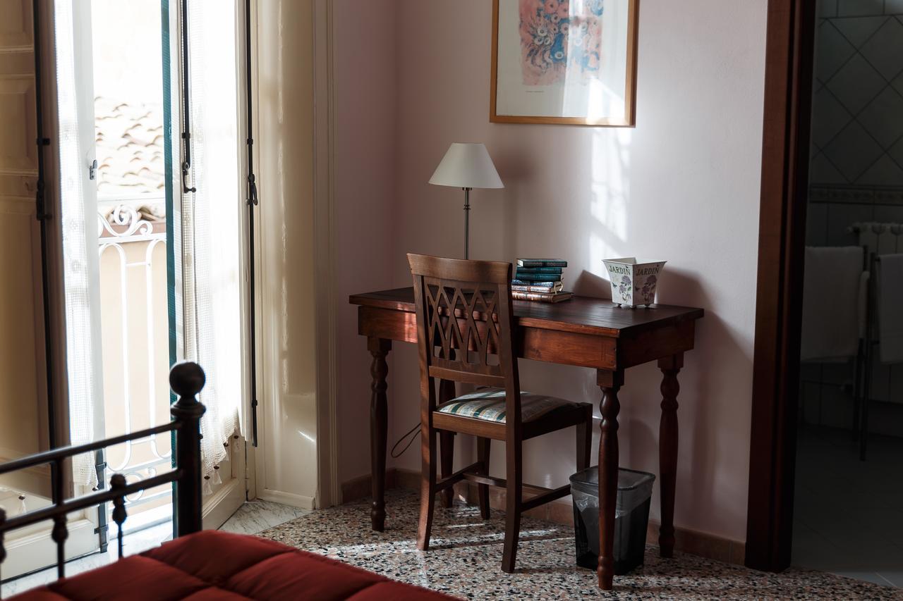 B&B Batara - "La Terrazza Del Centro" Agrigento Eksteriør billede