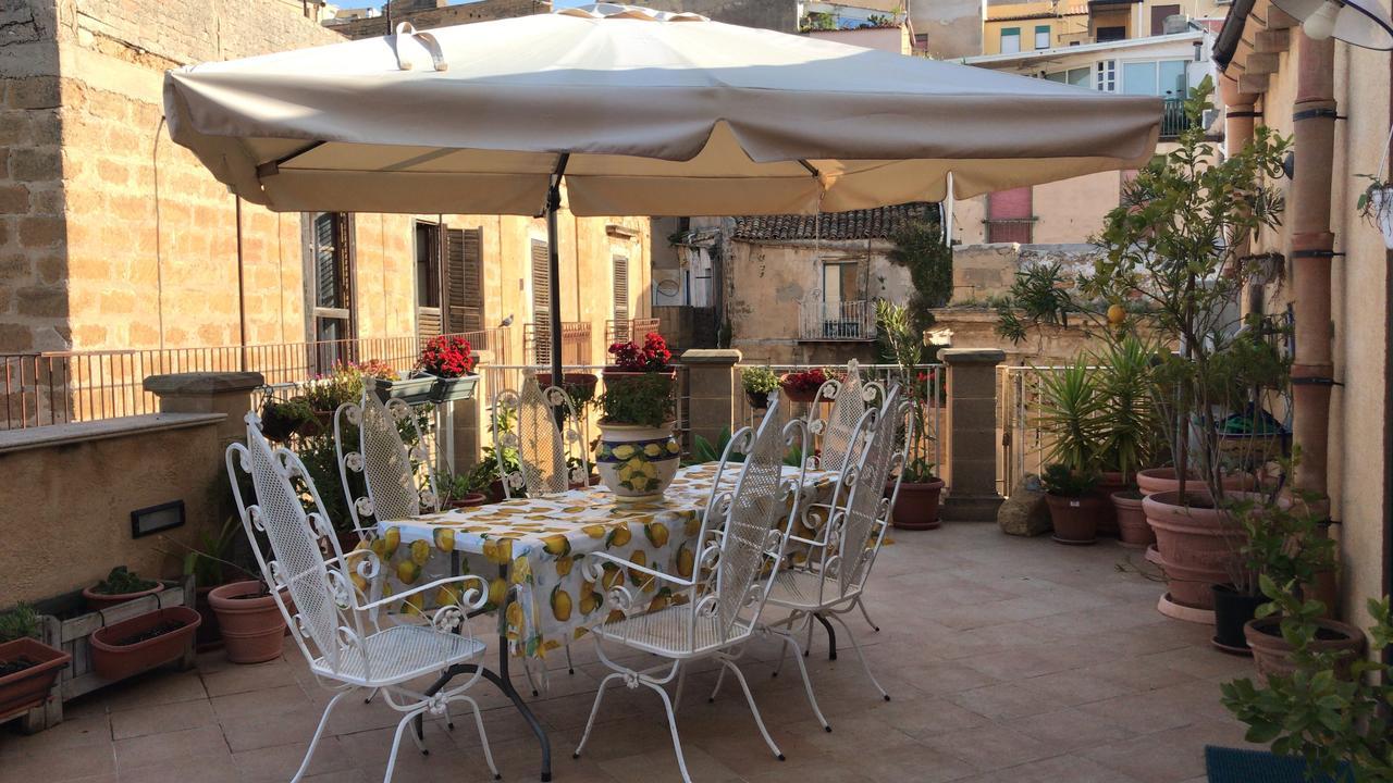 B&B Batara - "La Terrazza Del Centro" Agrigento Eksteriør billede
