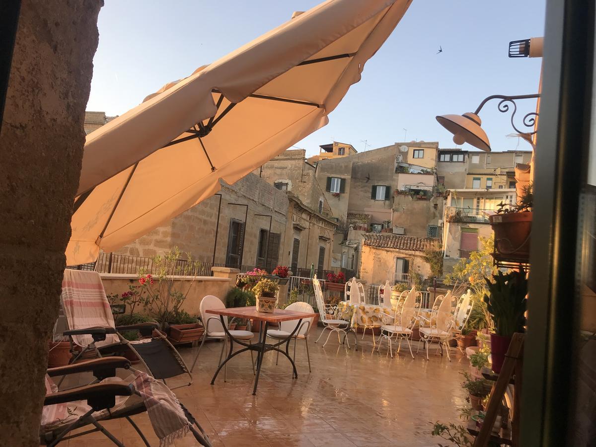 B&B Batara - "La Terrazza Del Centro" Agrigento Eksteriør billede